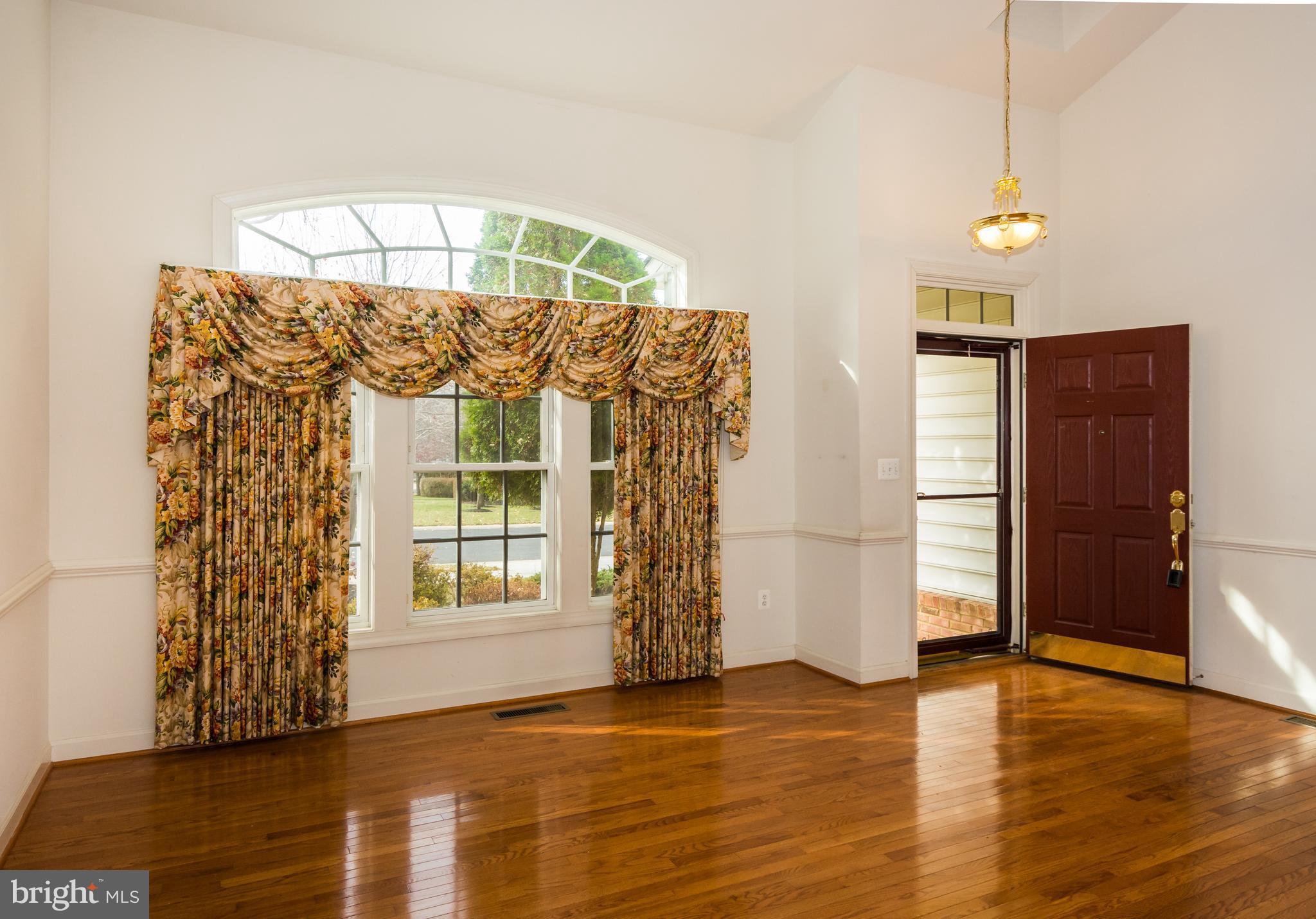 4420 Summer Grape Road Baltimore, MD 21208 - Photo 9 of 43 Hardwood Floors