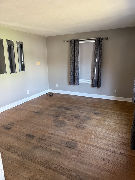 158 Davis Street Springfield, MA 01104 - Photo 8 of 19 Gallery Image 8