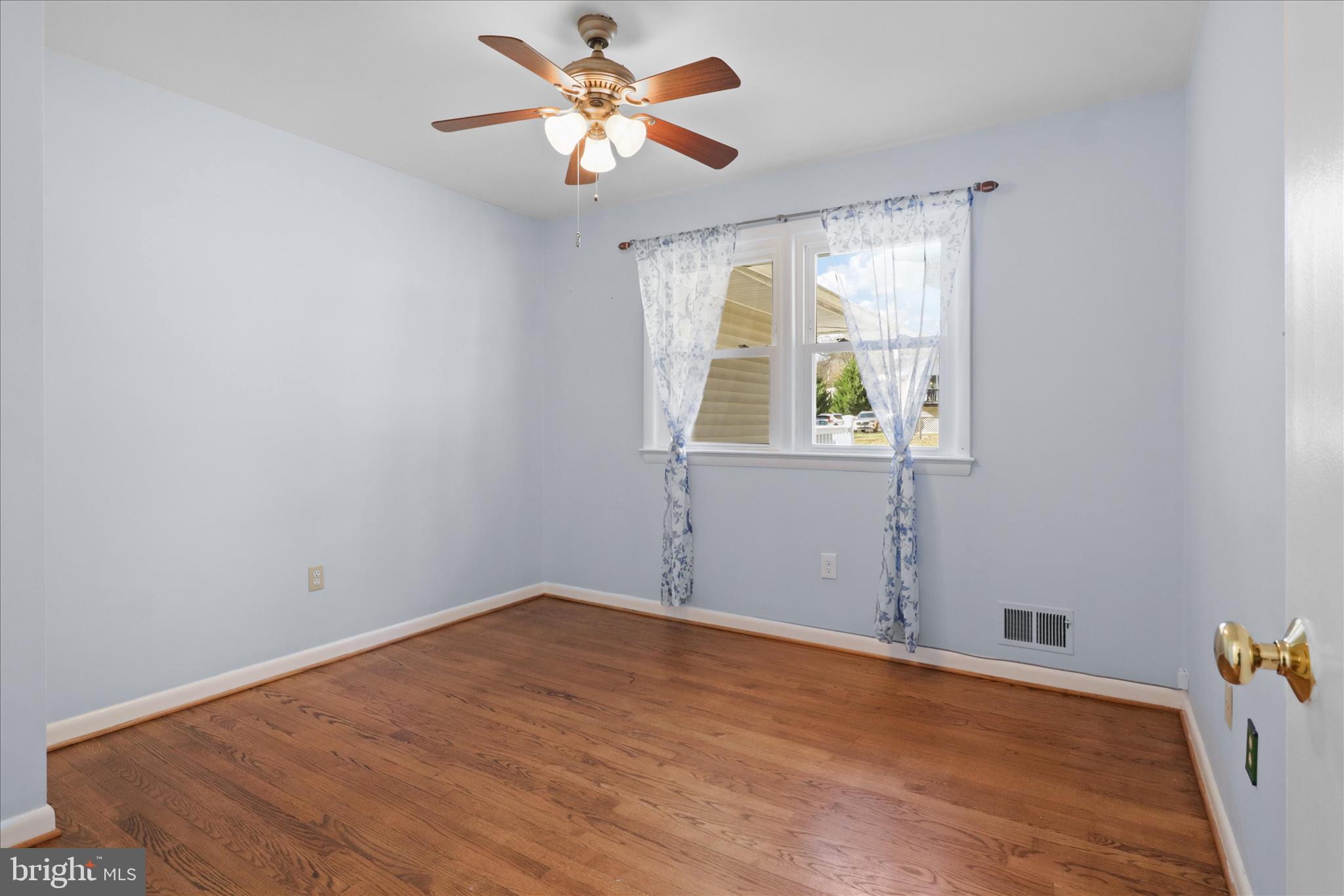 3838 Glenbrook Road Fairfax, VA 22031 - Photo 13 of 28