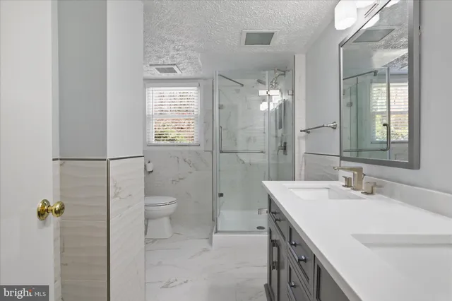 $3,900 | 3838 Glenbrook Road, Fairfax, VA 22031