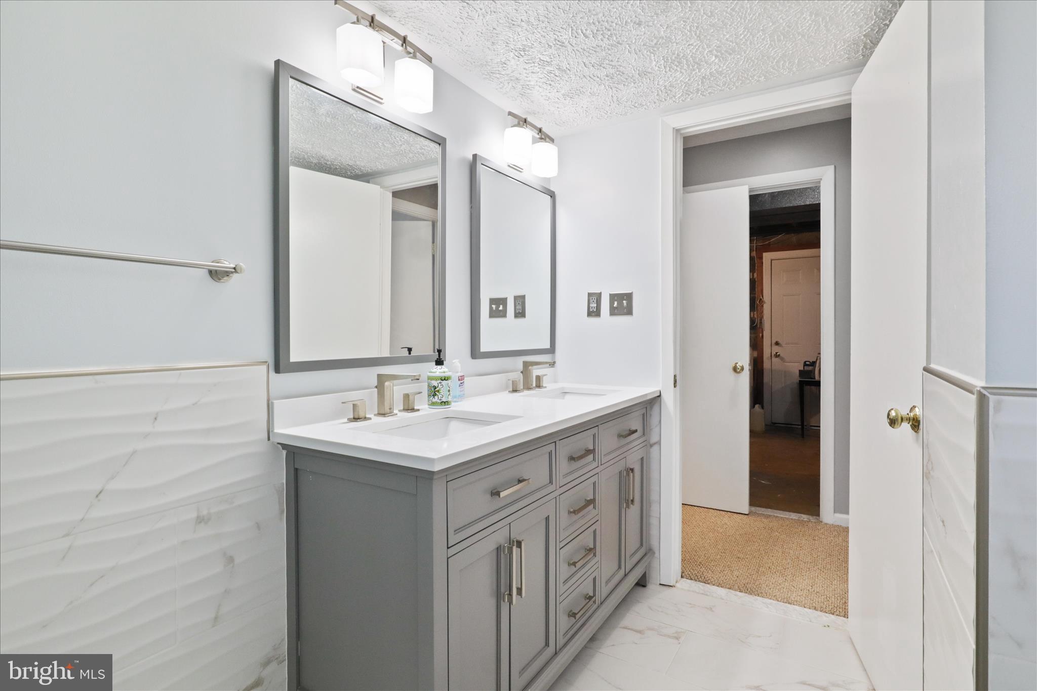 3838 Glenbrook Road Fairfax, VA 22031 - Photo 16 of 28