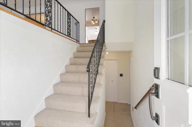 $3,900 | 3838 Glenbrook Road, Fairfax, VA 22031