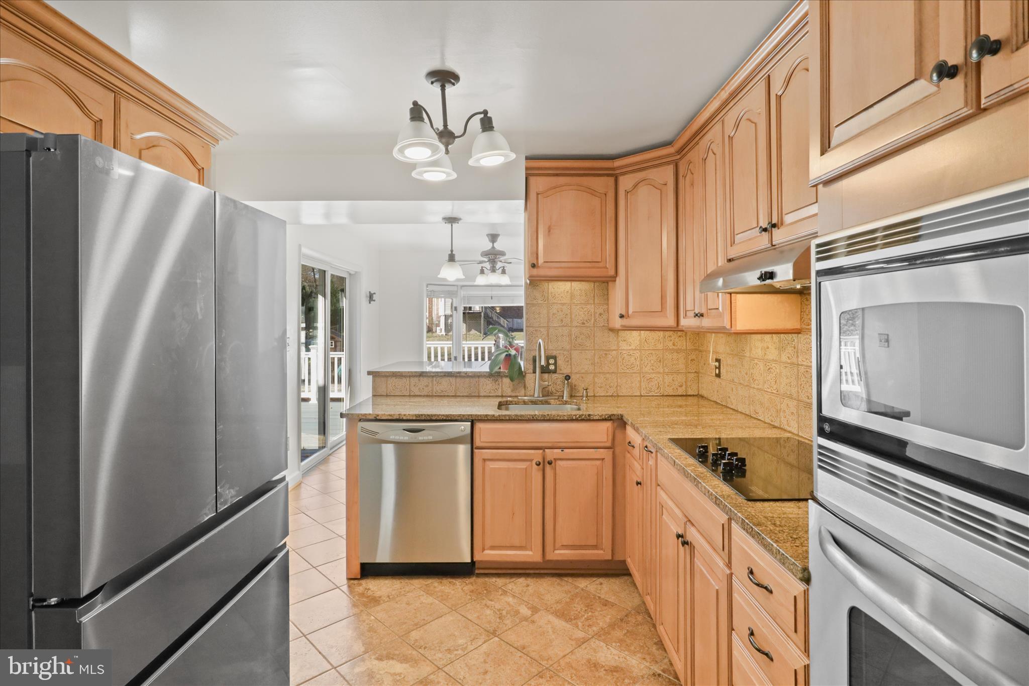 3838 Glenbrook Road Fairfax, VA 22031 - Photo 6 of 28