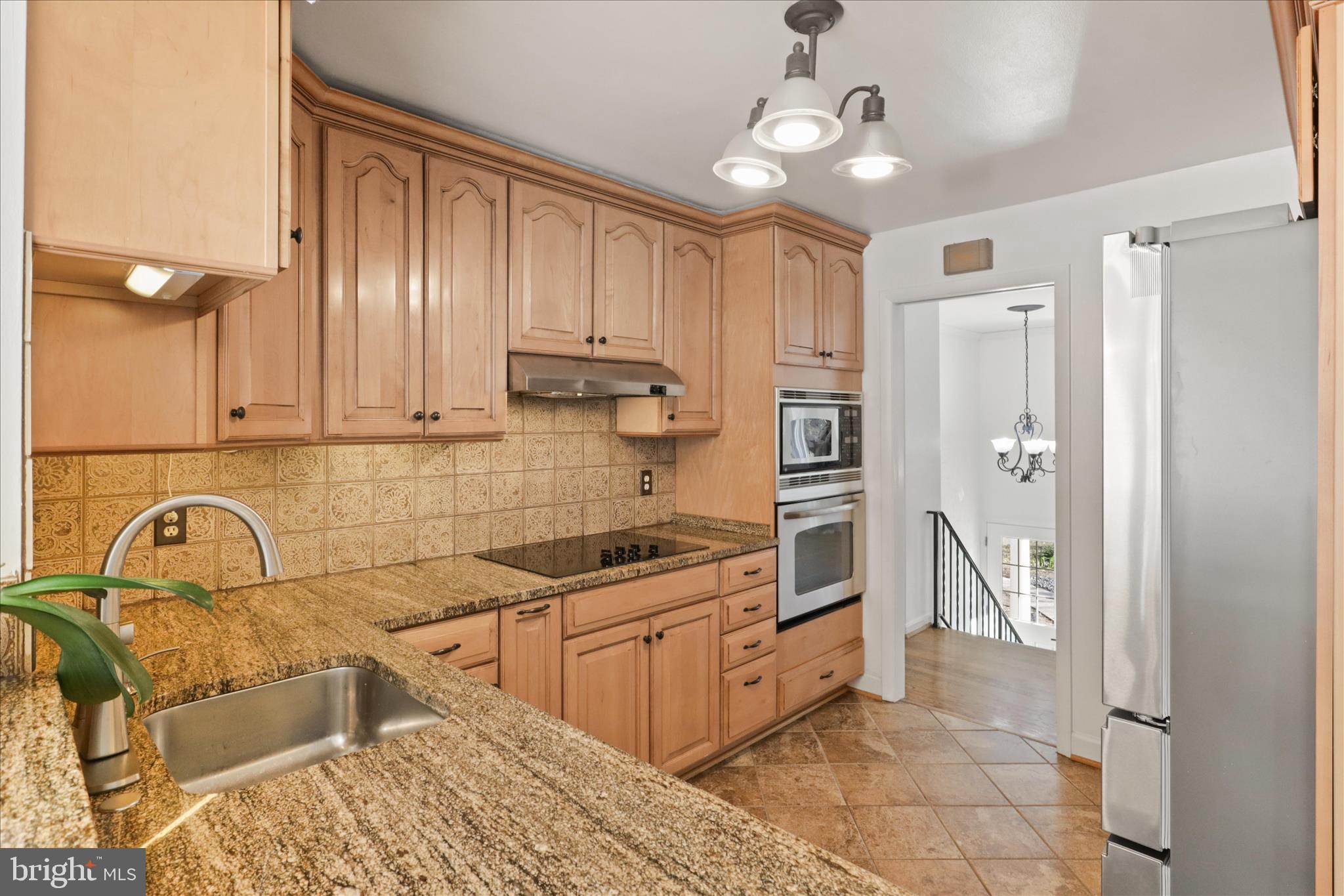 3838 Glenbrook Road Fairfax, VA 22031 - Photo 7 of 28