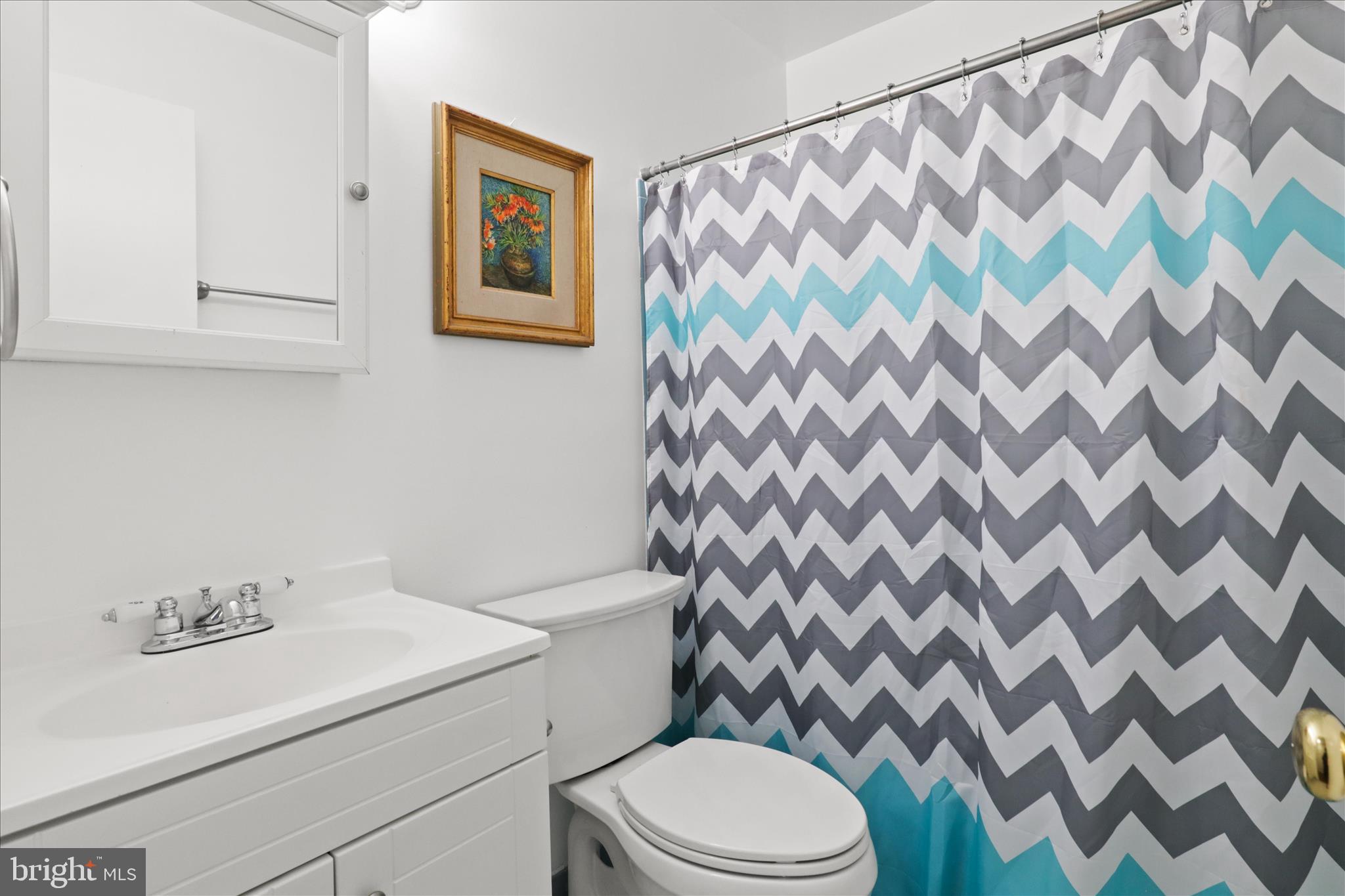 3838 Glenbrook Road Fairfax, VA 22031 - Photo 9 of 28