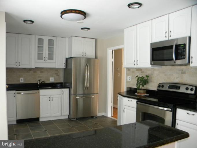 7013 Churchill Road McLean, VA 22101 - Photo 12 of 15 Kitchen