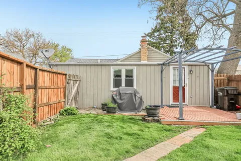 $259,000 | 150 East Mill Street, Wauconda, IL 60084