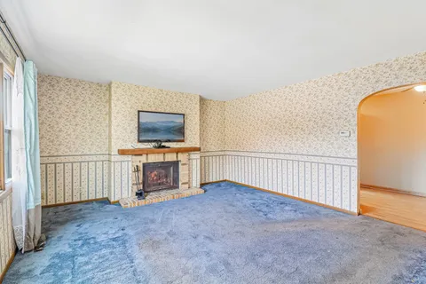 $259,000 | 150 East Mill Street, Wauconda, IL 60084