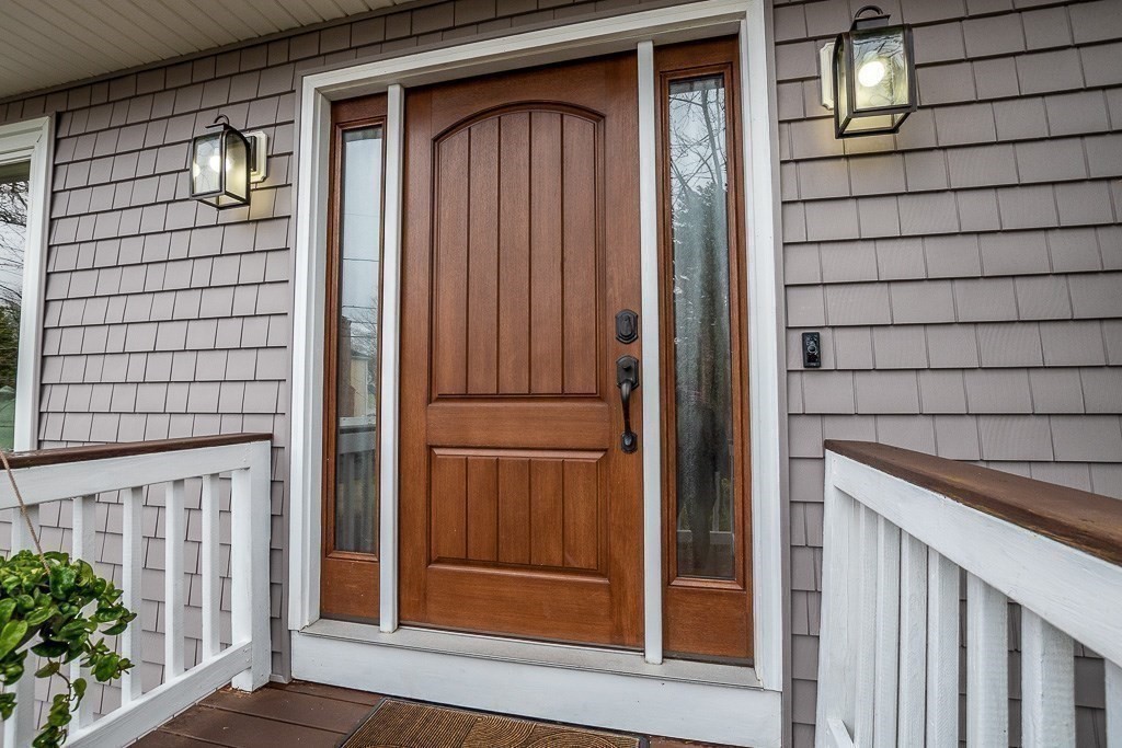 62 Hastings Road Dedham, MA 02026 - Photo 3 of 41 Gallery Image 3