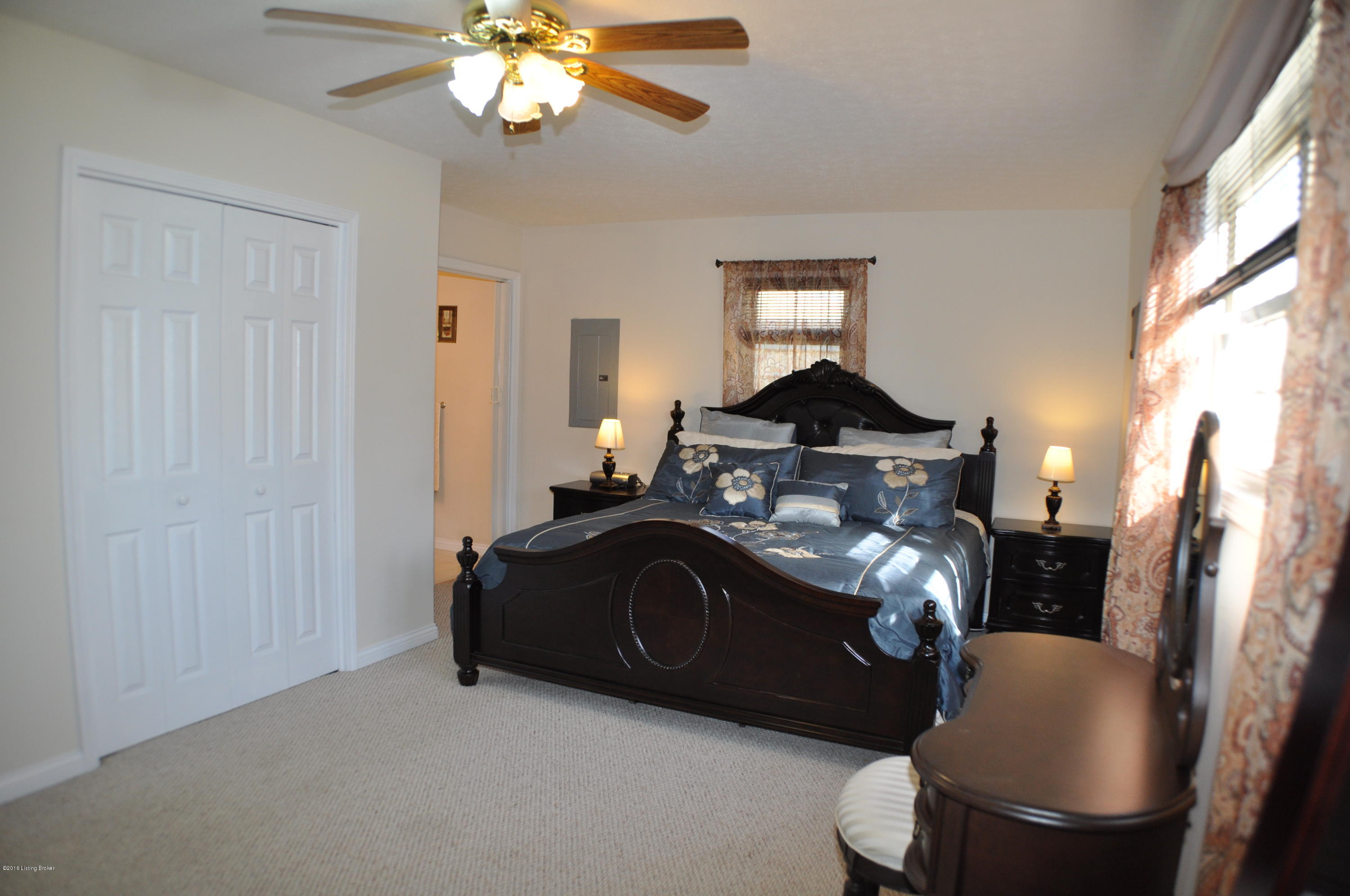 161 Russell Road Vine Grove, KY 40175 - Photo 24 of 38 DSC_0048
