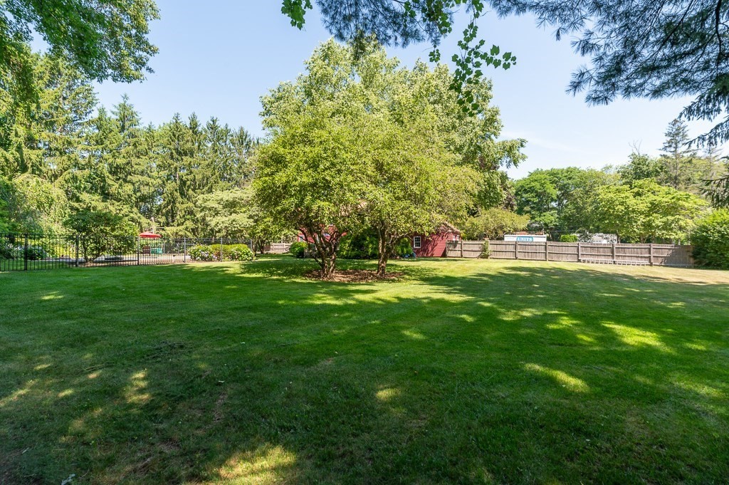 9 Great Pond Road Wenham, MA 01984 - Photo 3 of 37