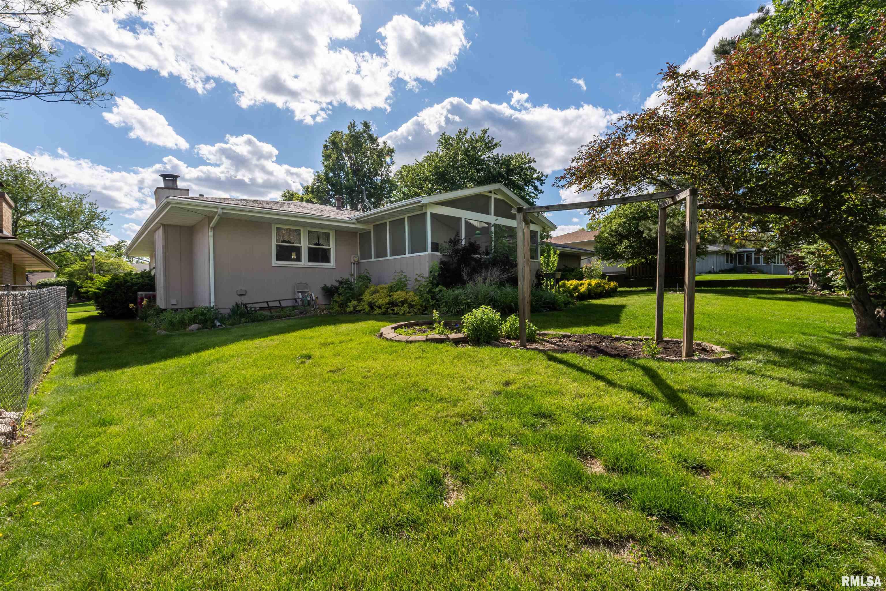 210 Riss Drive Normal, IL 61761 - Photo 36 of 39