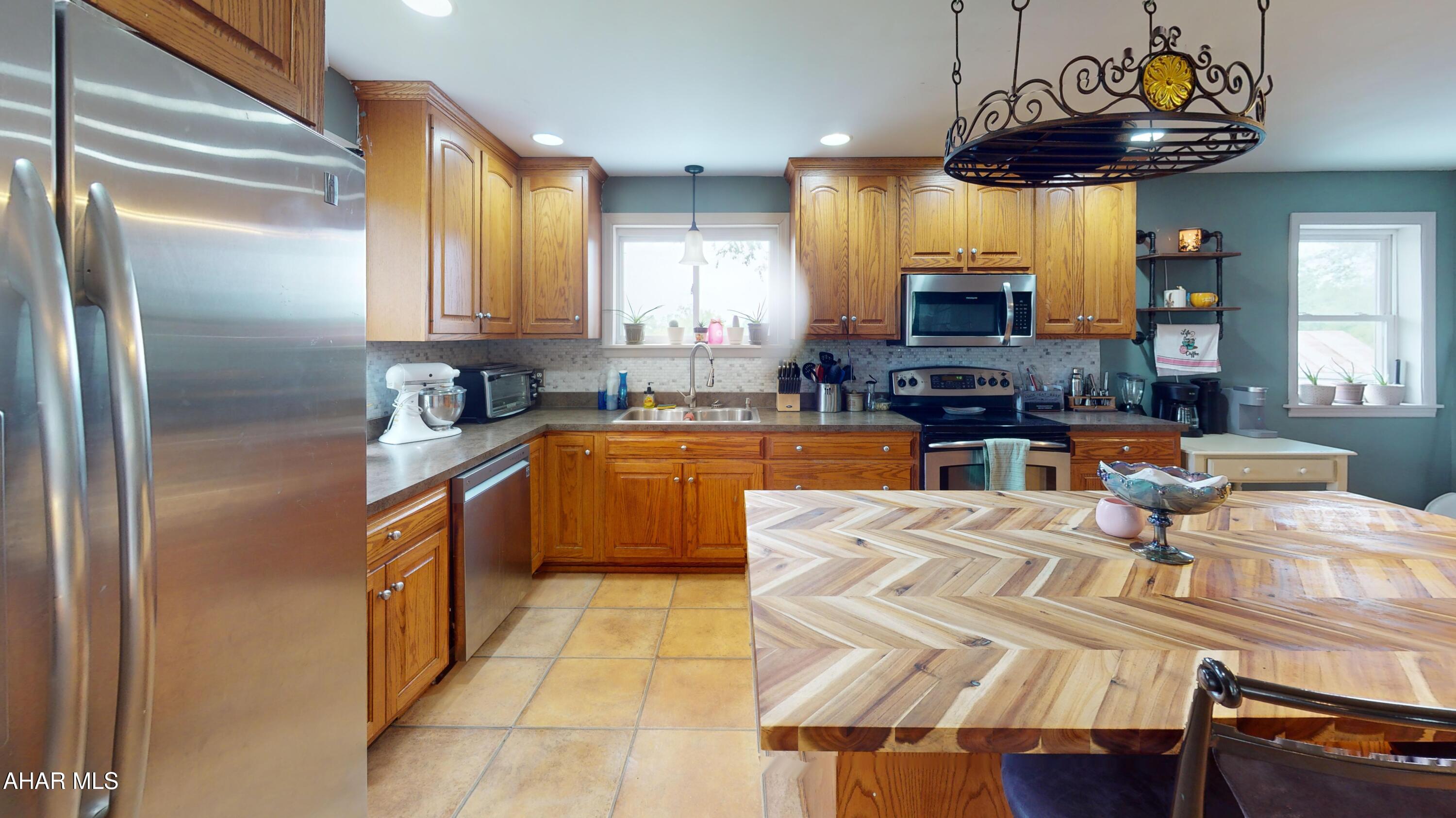 264 Cromwell Ridge Road Hustontown, PA 17229 - Photo 21 of 47