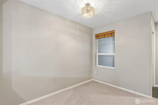 $2,650 | 18501 Southeast Newport Way, Unit H236, Issaquah, WA 98027
