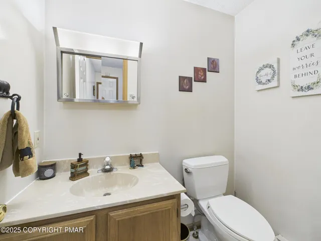 $299,000 | 7157 Winnebago Drive, Pocono Lake, PA 18347