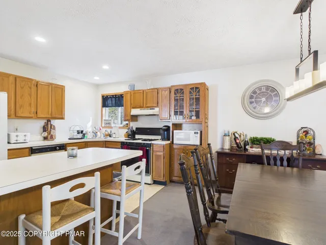 $299,000 | 7157 Winnebago Drive, Pocono Lake, PA 18347