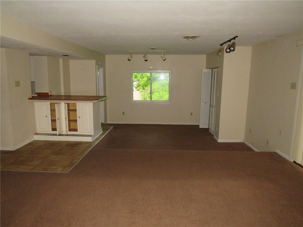 8616 Oakcrest Road Pittsburgh, PA 15235 - Photo 3 of 31 Gallery Image 3