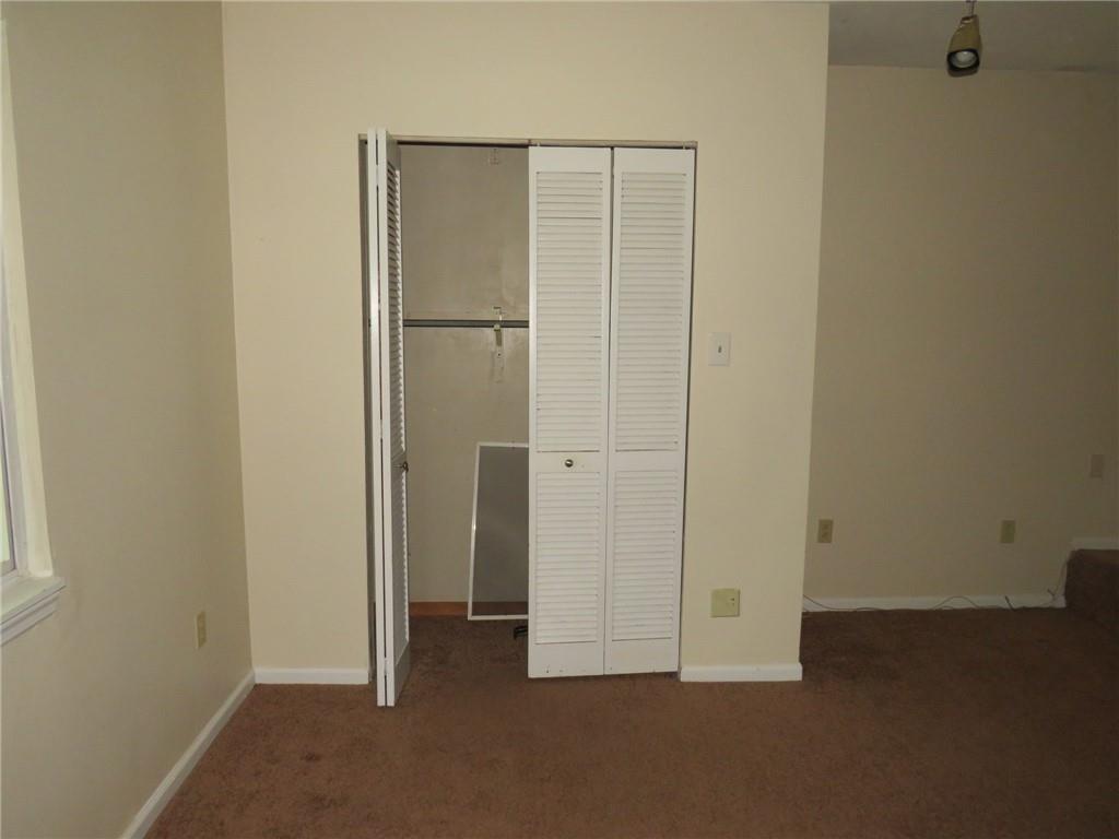 8616 Oakcrest Road Pittsburgh, PA 15235 - Photo 8 of 31 Gallery Image 8
