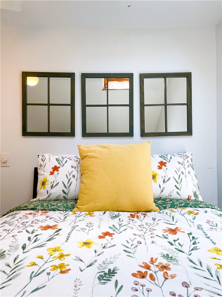 6 Pope Street Newport, RI 02840 - Photo 11 of 18 Abundant natural light from the skylight