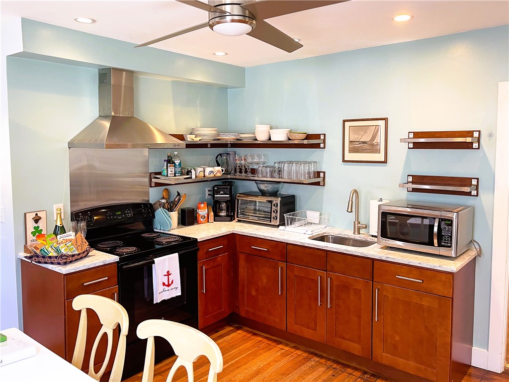 6 Pope Street Newport, RI 02840 - Photo 3 of 18 Fully updated kitchen with eat-in dining