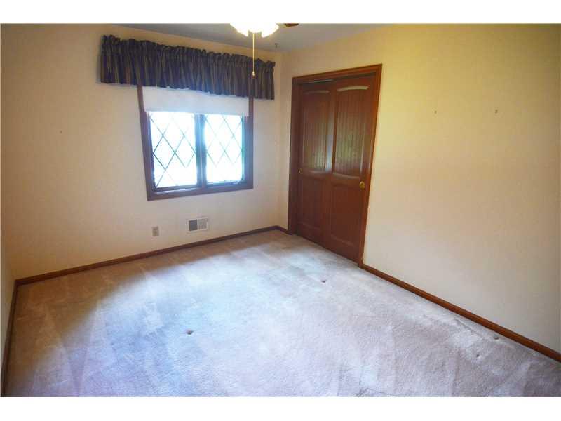 6715 Hythe Road Indianapolis, IN 46220 - Photo 11 of 19 Gallery Image 11
