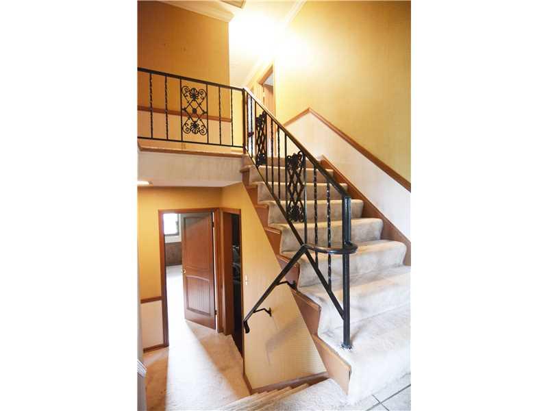 6715 Hythe Road Indianapolis, IN 46220 - Photo 7 of 19 Gallery Image 7