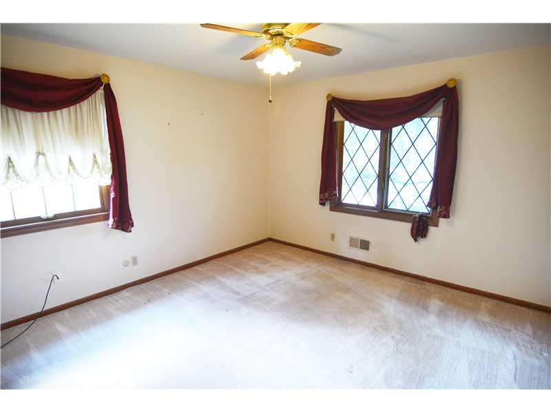 6715 Hythe Road Indianapolis, IN 46220 - Photo 10 of 19 Gallery Image 10