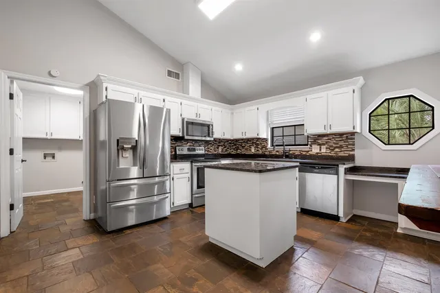 $585,000 | 9022 Winged Foot Drive, Tallahassee, FL 32312