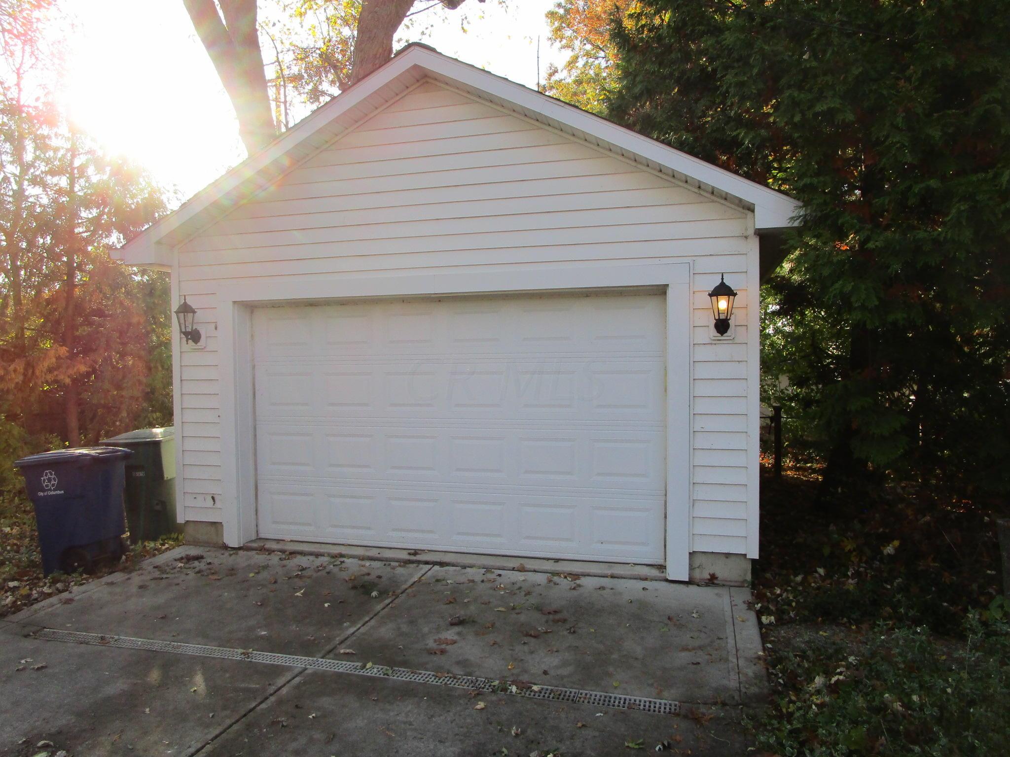 111 Richards Road Columbus, OH 43214 - Photo 3 of 21