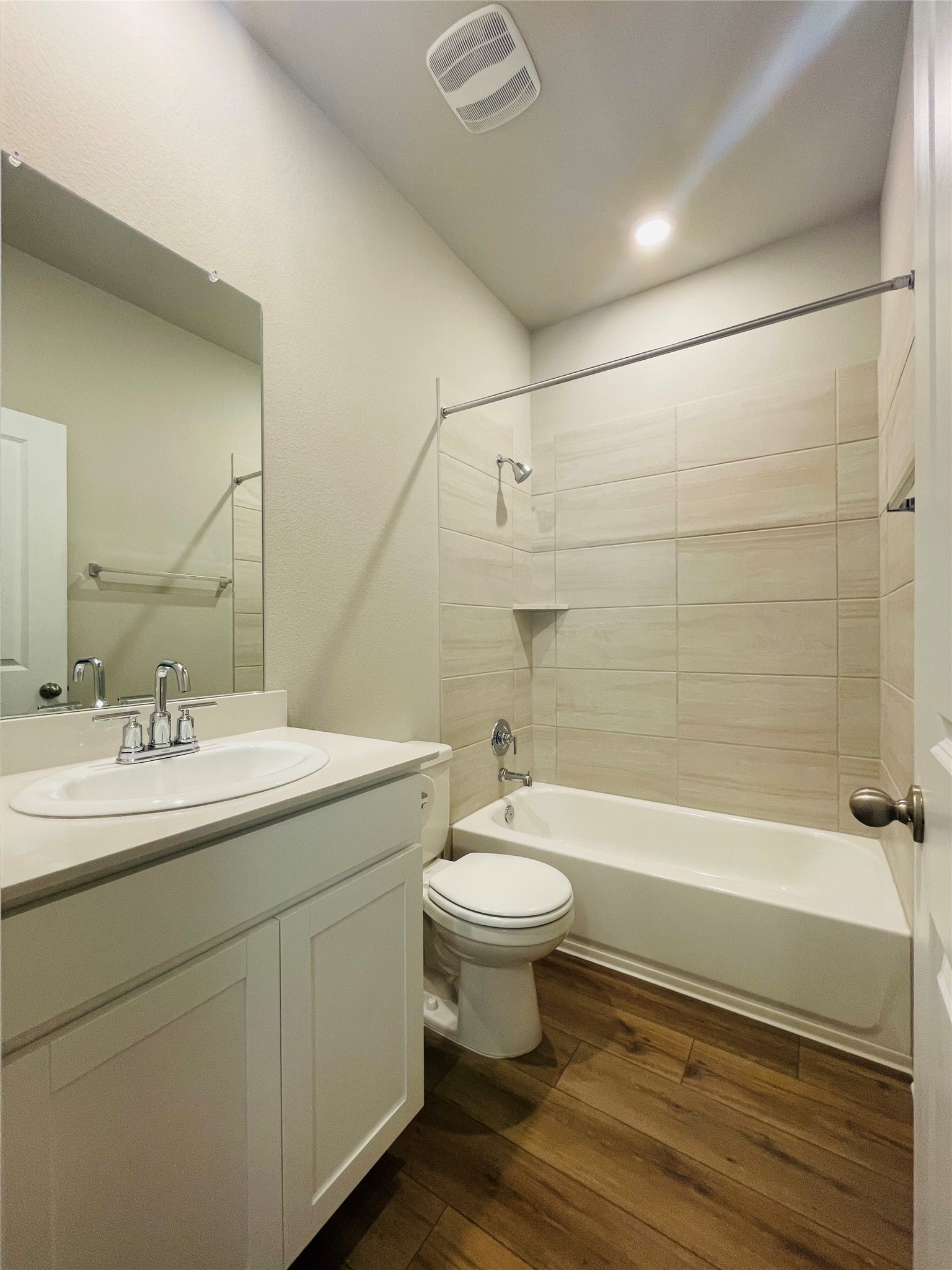 17809 Owl Tree Road Manor, TX 78653 - Photo 9 of 16 Bathroom2