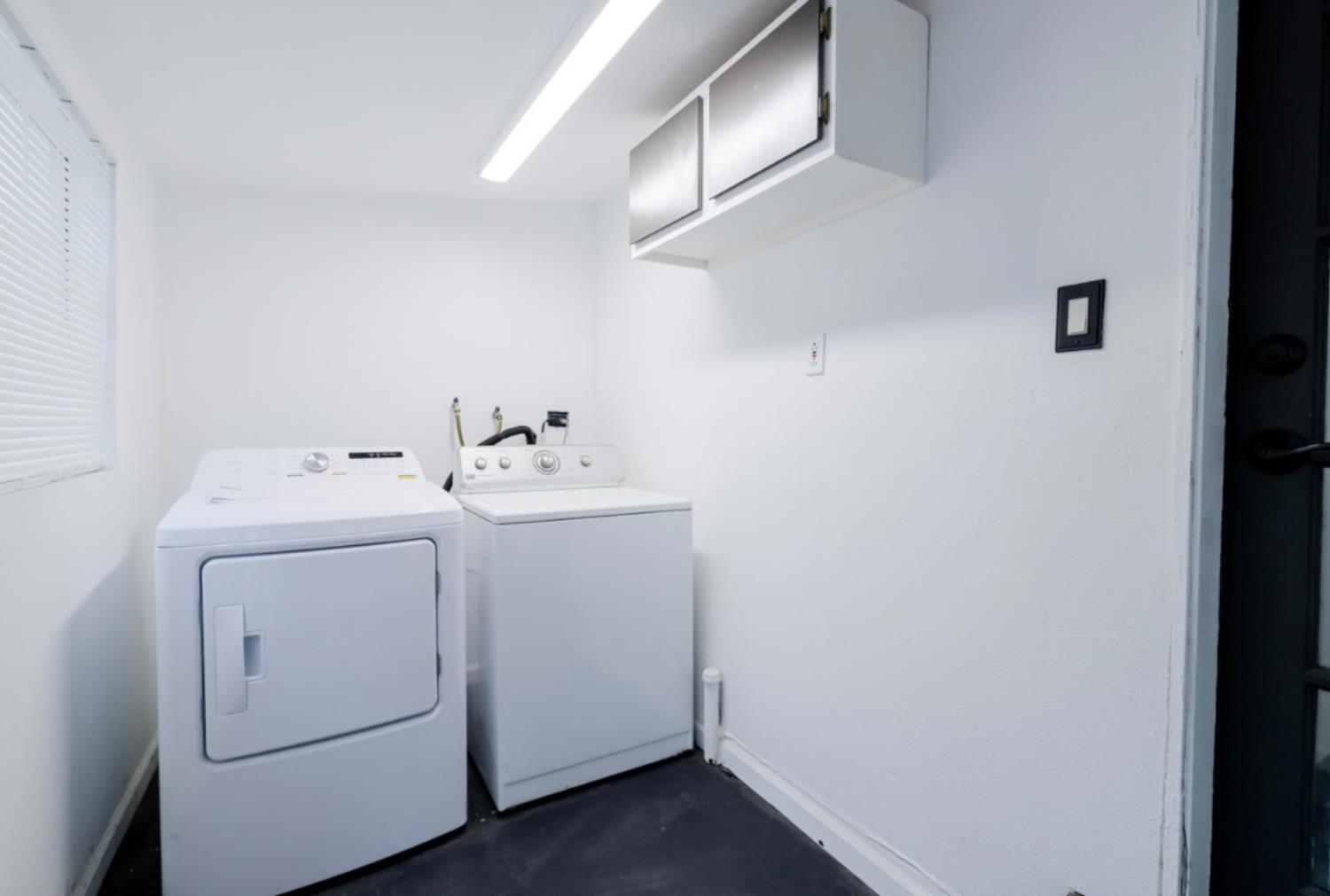 2331 Downar Way Sacramento, CA 95838 - Photo 21 of 23 a utility room with dryer and washer