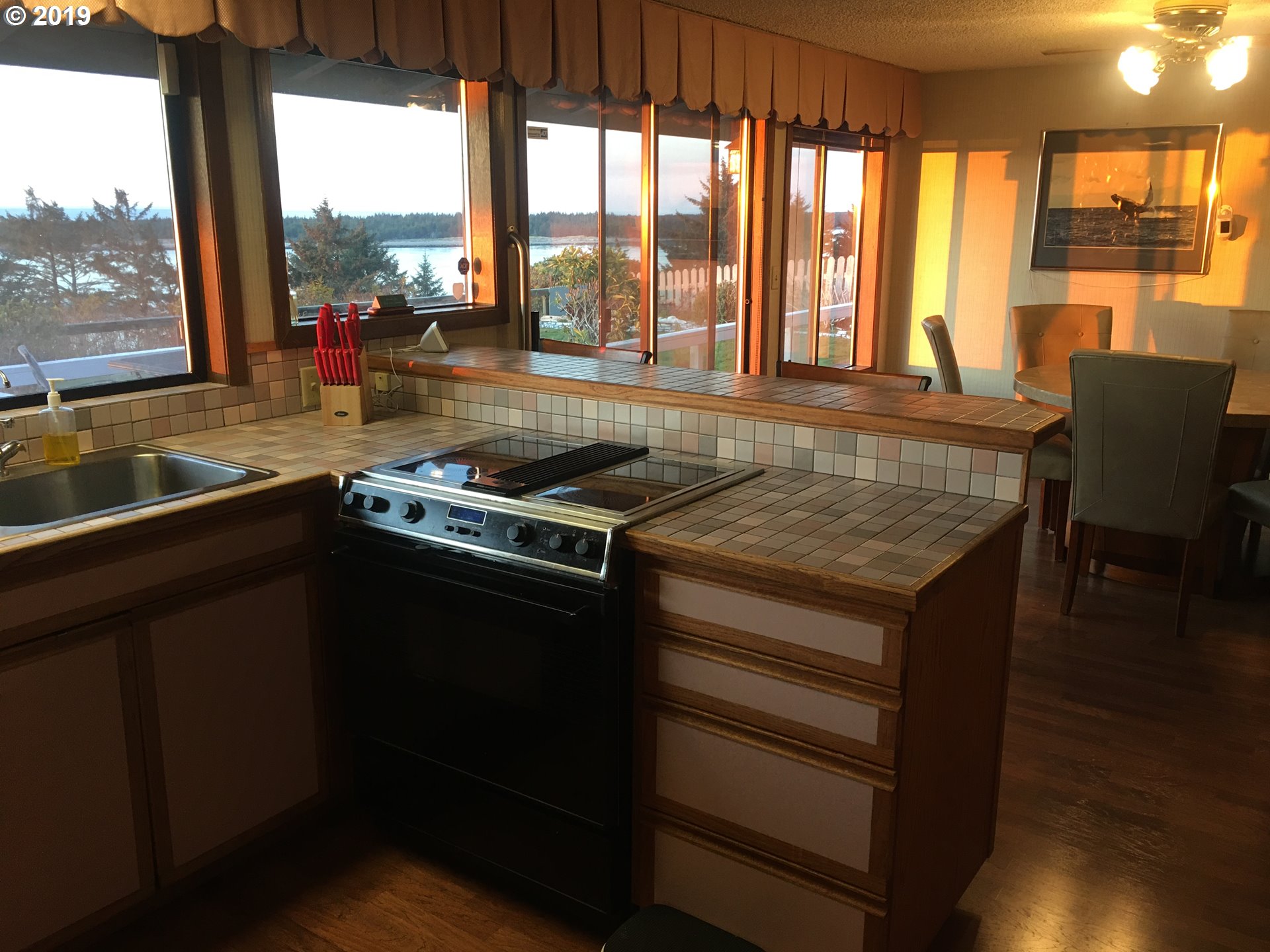 291 Sunset Drive Reedsport, OR 97467 - Photo 8 of 24 Gallery Image 8