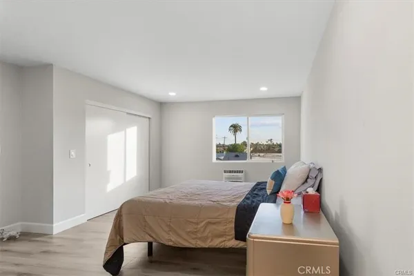 $5,200 | 1353 Termino Avenue, Long Beach, CA 90804