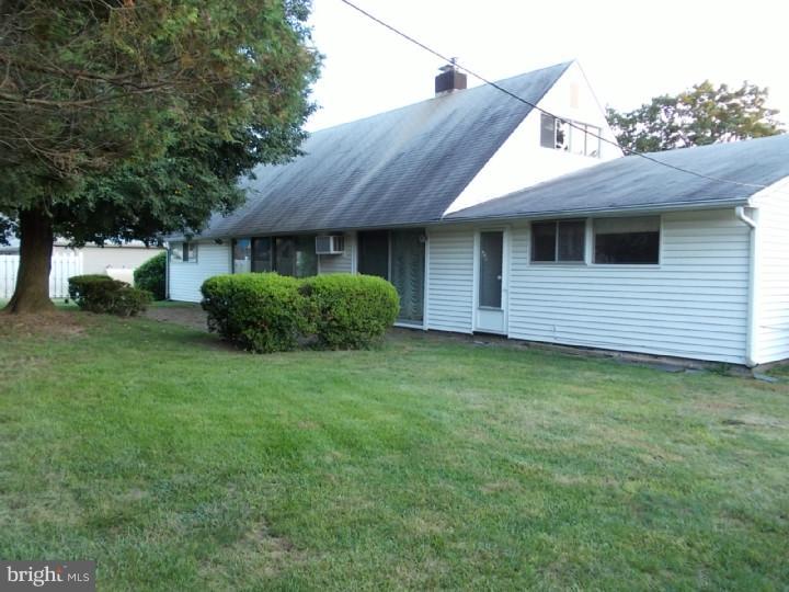 54 Fieldstone Road Levittown, PA 19056 - Photo 22 of 24 Exterior Back