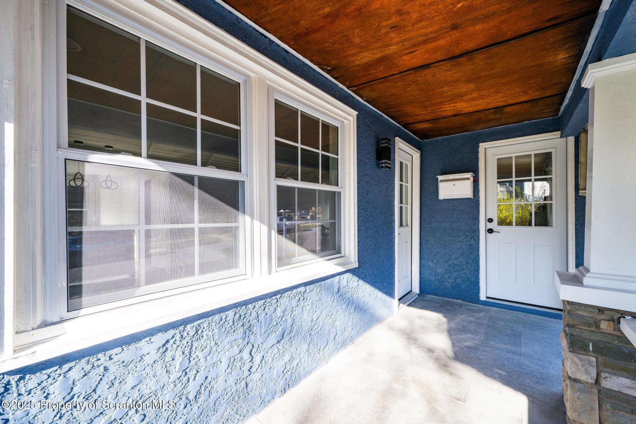 949 Taylor Avenue Scranton, PA 18510 - Photo 42 of 46 a view of front door