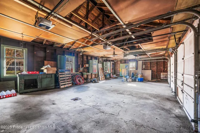 a view of a big room with an empty space