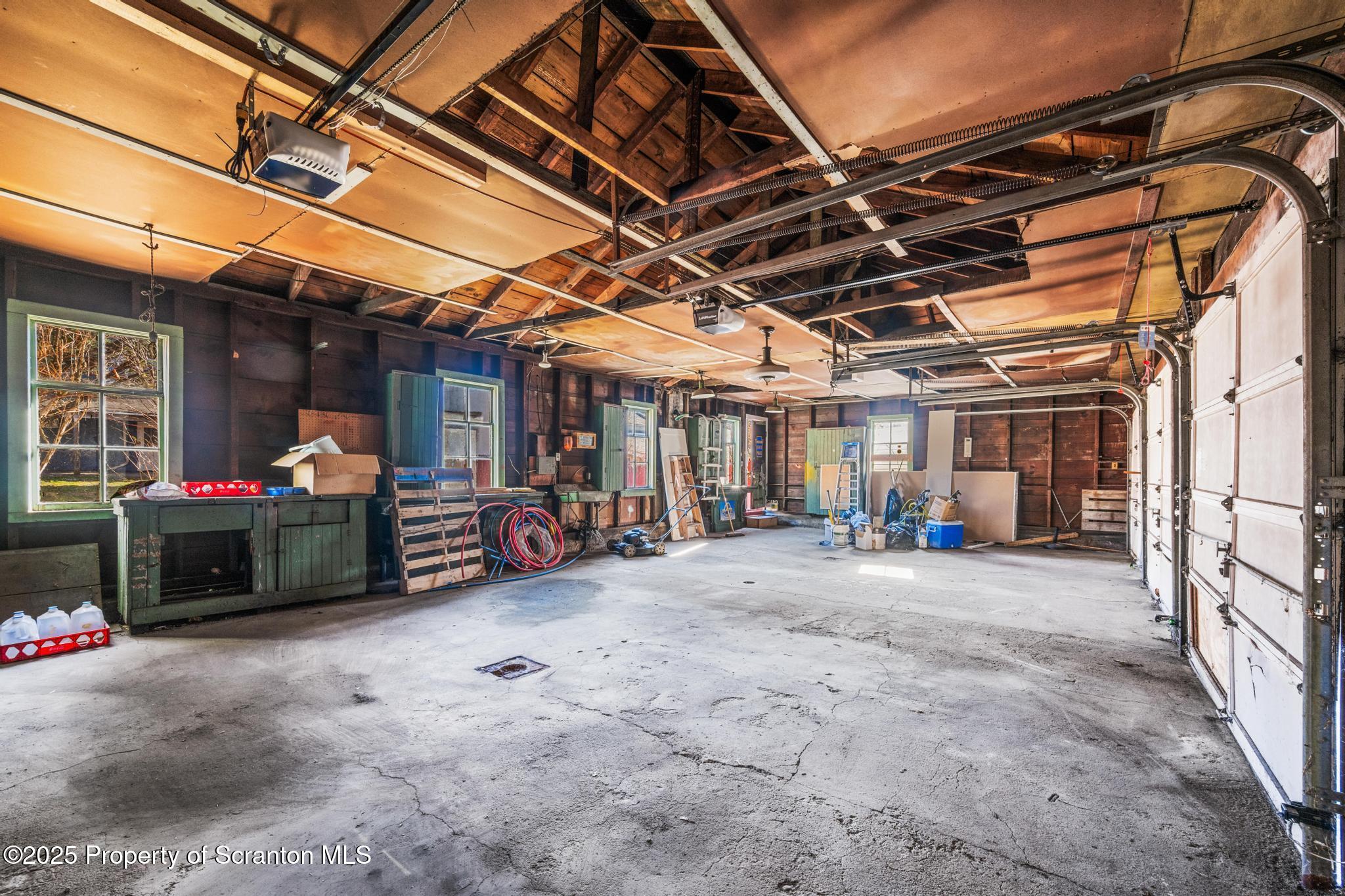 949 Taylor Avenue Scranton, PA 18510 - Photo 46 of 46 a view of a big room with an empty space