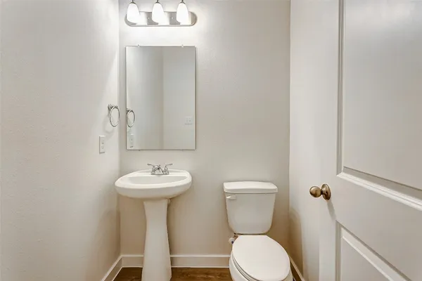 $2,250 | 17127 Walden Lk Lane, Hockley, TX 77447