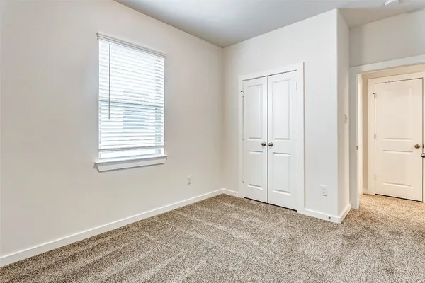 $2,250 | 17127 Walden Lk Lane, Hockley, TX 77447