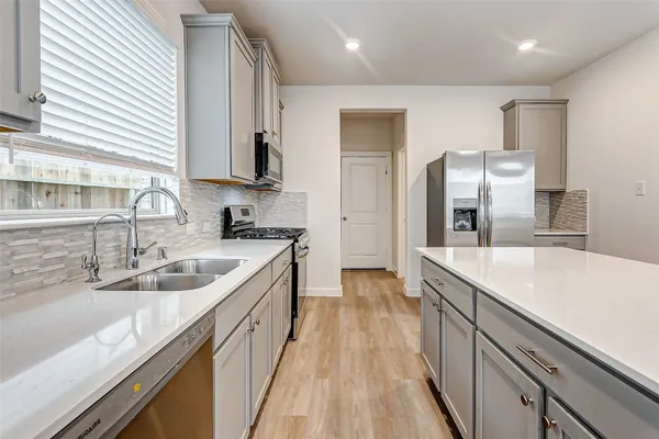 $2,250 | 17127 Walden Lk Lane, Hockley, TX 77447