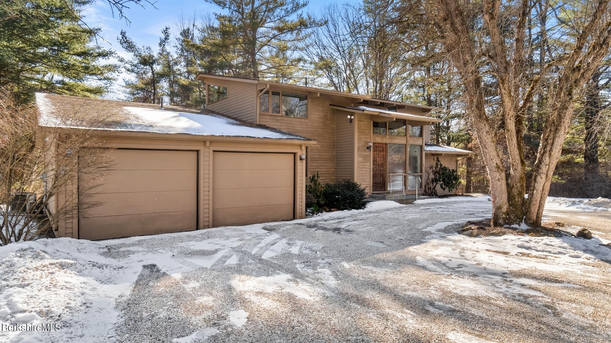 9 Rattlesnake Mountain Road Stockbridge, MA 01262 - Photo 3 of 4 Front of House