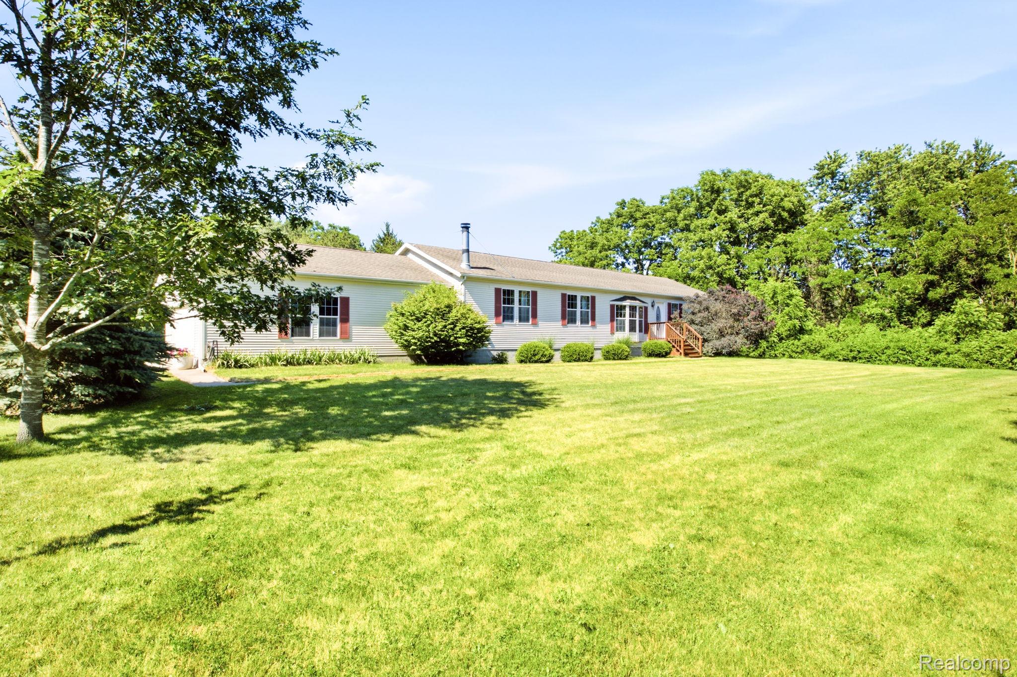 4242 Norman Road Fort Gratiot, MI 48059 - Photo 42 of 42 4242 Norman Rd (4).jpg