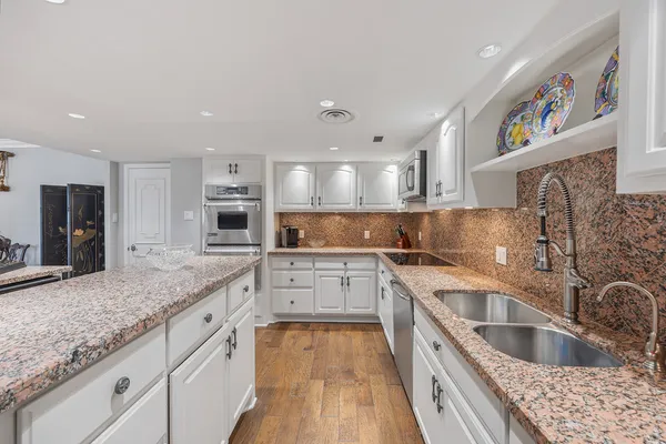 $1,495,000 | 1122 Colorado Street, Unit 1004, Austin, TX 78701