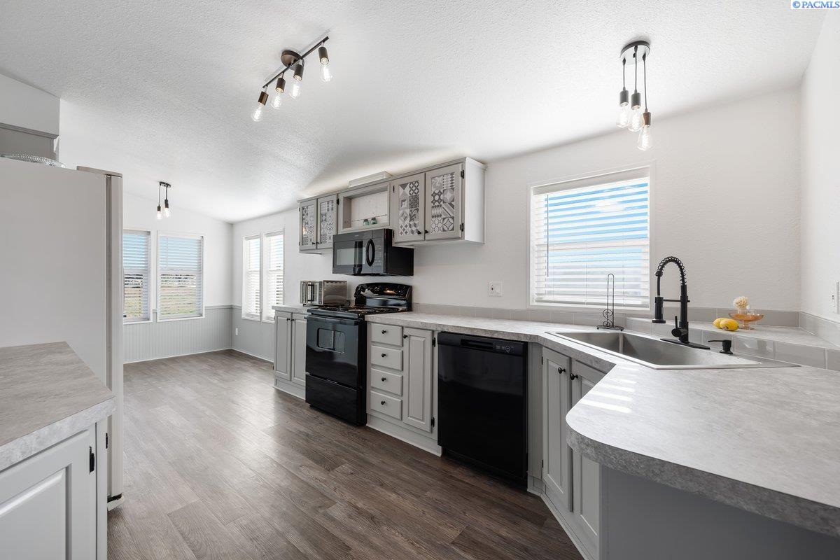 216103 East Pidcock Road Kennewick, WA 99337 - Photo 22 of 28 Gallery Image 22