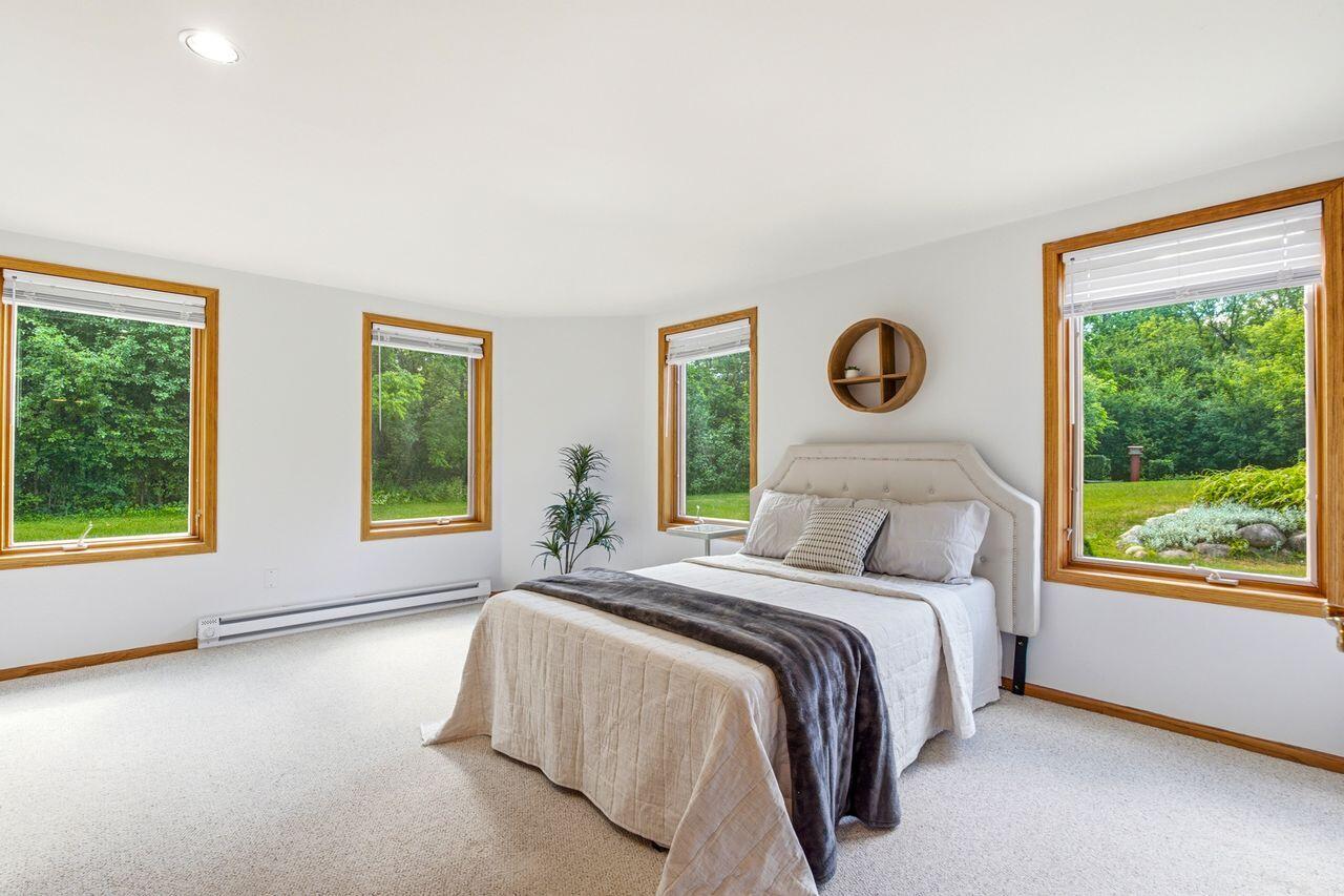 W291S5279 Ridgefield Road Genesee, WI 53189 - Photo 24 of 41 3rd Bedroom