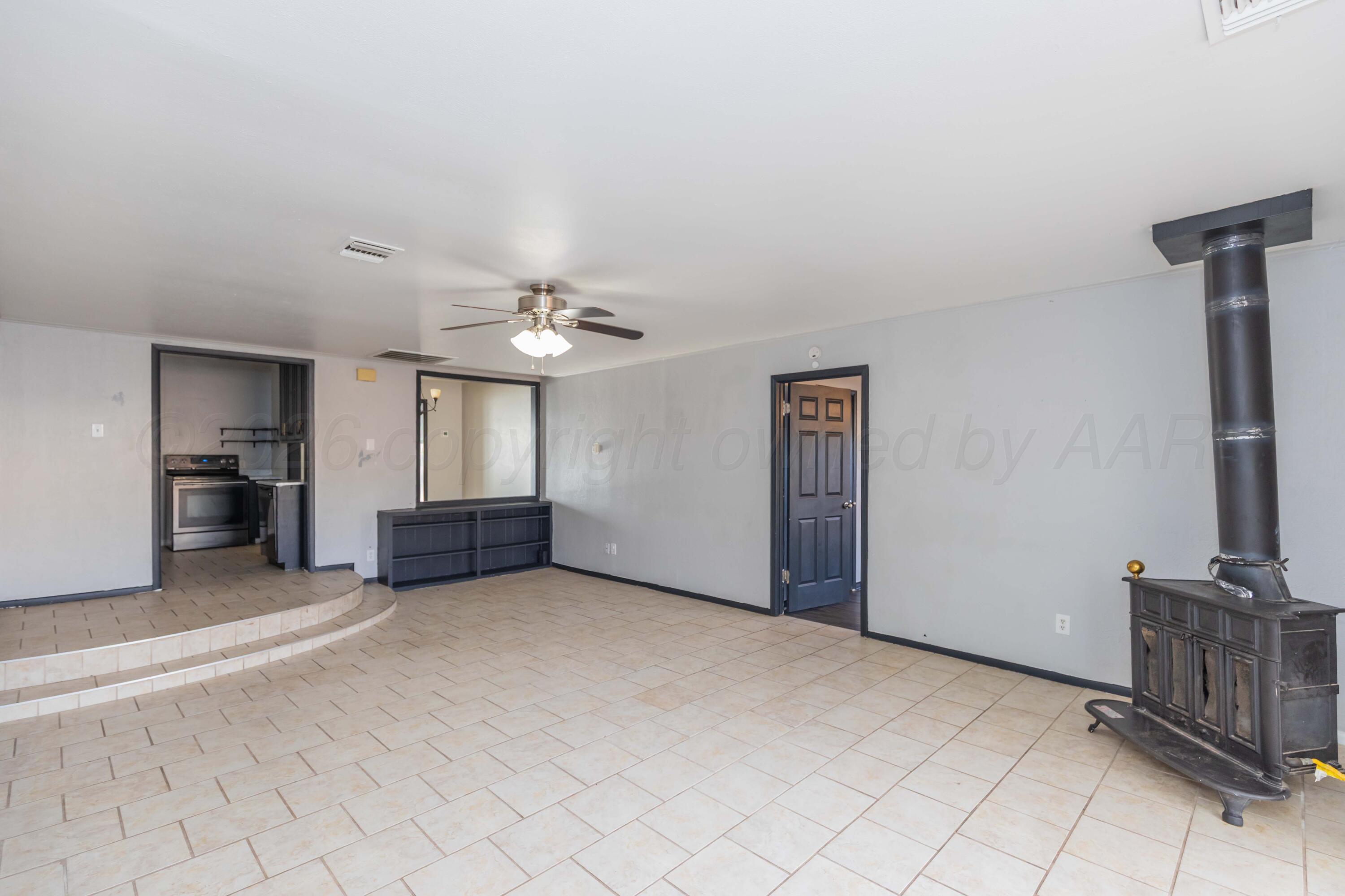 4110 South Lipscomb Street Amarillo, TX 79110 - Photo 14 of 36 DEN VIEW 1