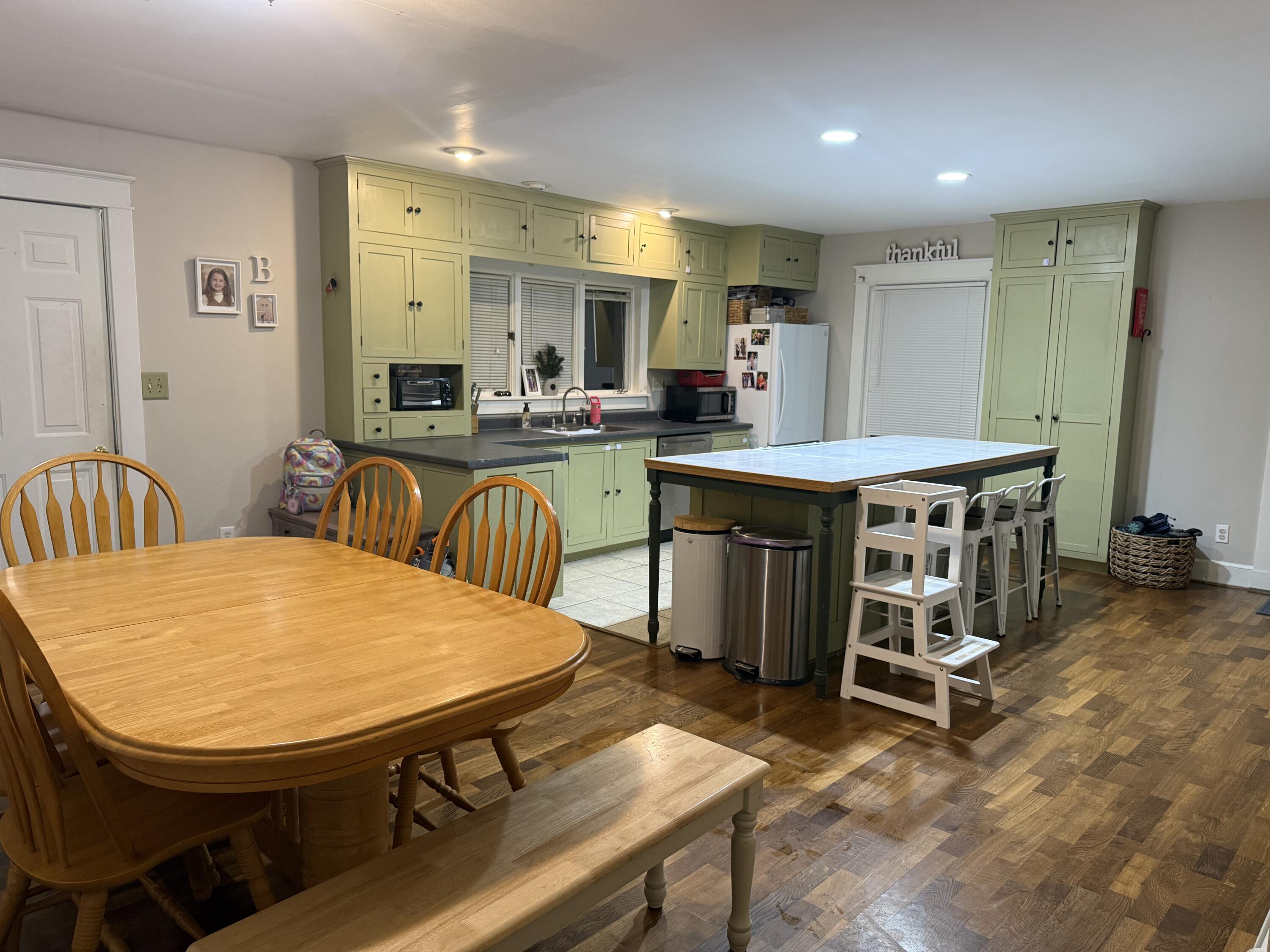 22 Central Avenue Waterville, ME 04901 - Photo 3 of 31 IMG_9708