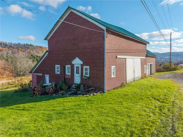 $322,000 | 1703 County Highway, Worcester, NY 12197