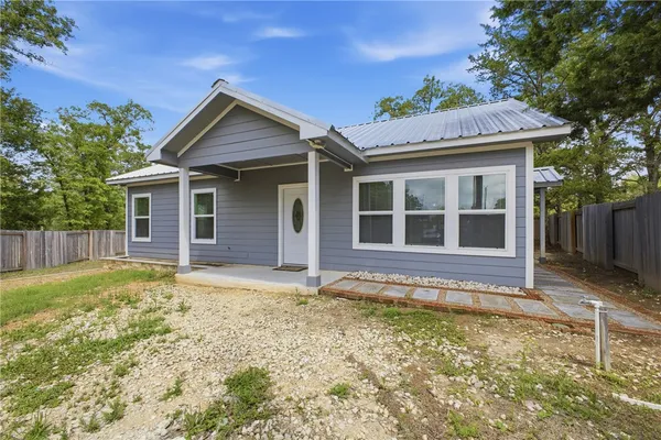 $250,000 | 100 Walnut Circle, Somerville, TX 77879