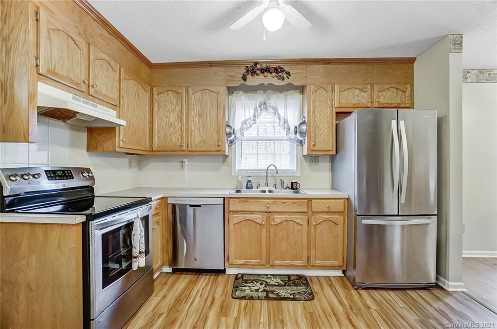 5142 Lineberger Road Stanley, NC 28164 - Photo 14 of 39 Gallery Image 14